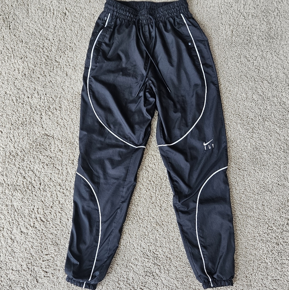 Nike Women's Swoosh Fly Basketball Retro Pants